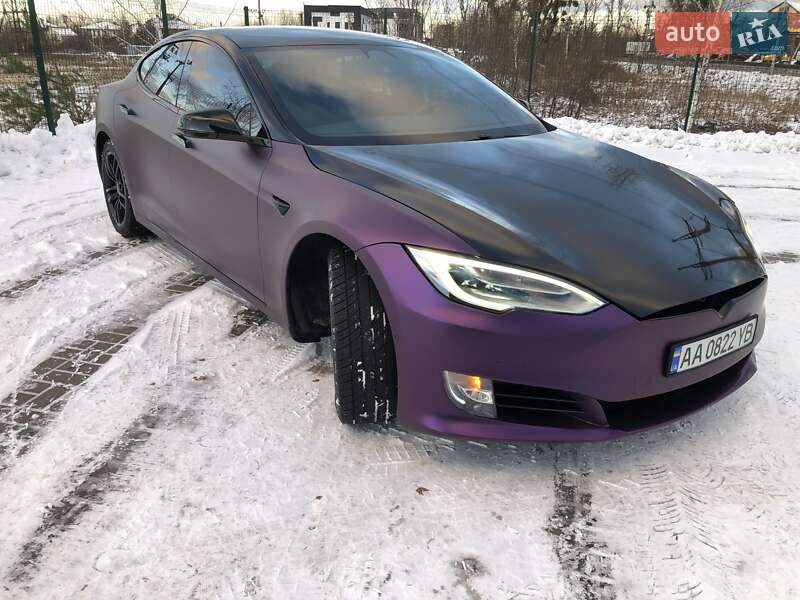 Tesla Model S 2017
