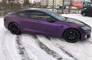 Ліфтбек Tesla Model S 2017 в 