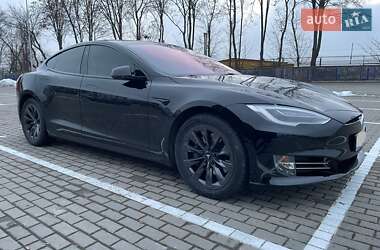 Ліфтбек Tesla Model S 2019 в 
