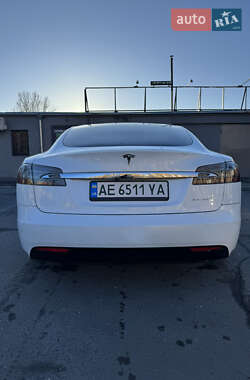 Ліфтбек Tesla Model S 2019 в Дніпрі