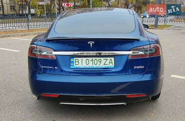 Ліфтбек Tesla Model S 2015 в Харкові