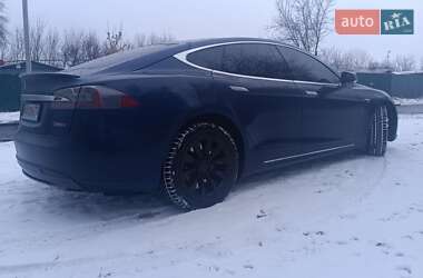 Ліфтбек Tesla Model S 2015 в Харкові