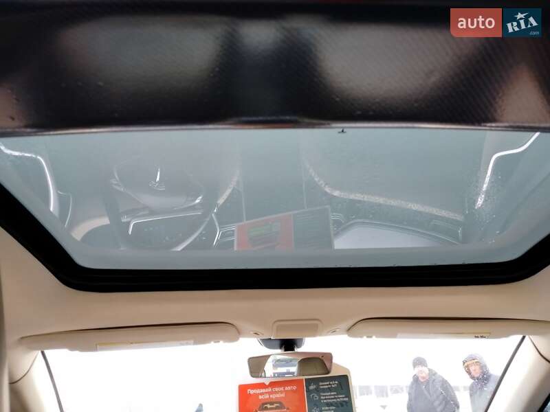 Лифтбек Tesla Model S 2013 в Львове