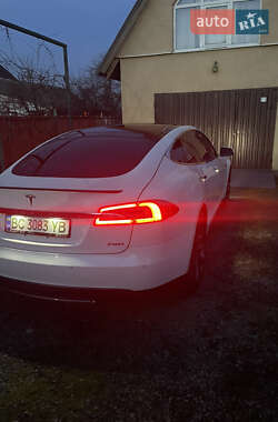 Ліфтбек Tesla Model S 2014 в 