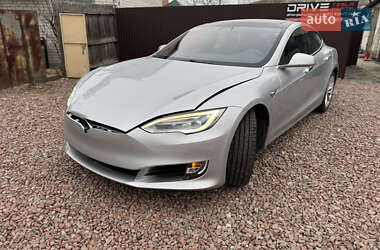 Ліфтбек Tesla Model S 2017 в Києві