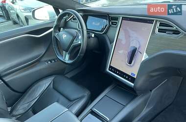 Лифтбек Tesla Model S 2015 в Киеве