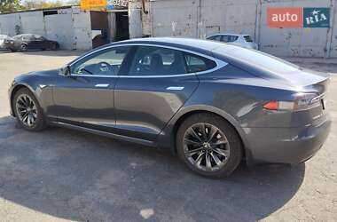 Лифтбек Tesla Model S 2016 в Николаеве