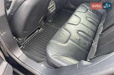 Лифтбек Tesla Model S 2014 в 