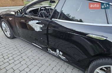 Лифтбек Tesla Model S 2014 в 