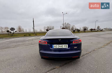 Ліфтбек Tesla Model S 2022 в Дніпрі