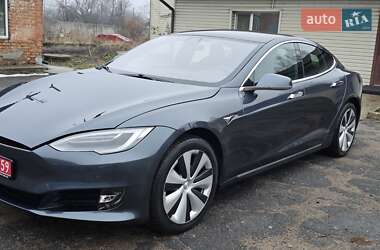 Лифтбек Tesla Model S 2020 в Киеве