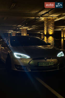 Лифтбек Tesla Model S 2013 в Одессе