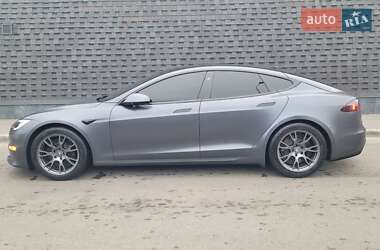 Лифтбек Tesla Model S 2022 в 