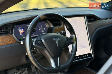 Лифтбек Tesla Model S 2021 в Кривом Роге