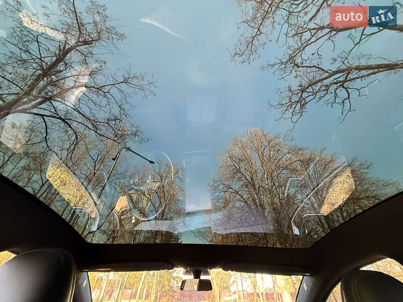 Лифтбек Tesla Model S 2021 в Кривом Роге