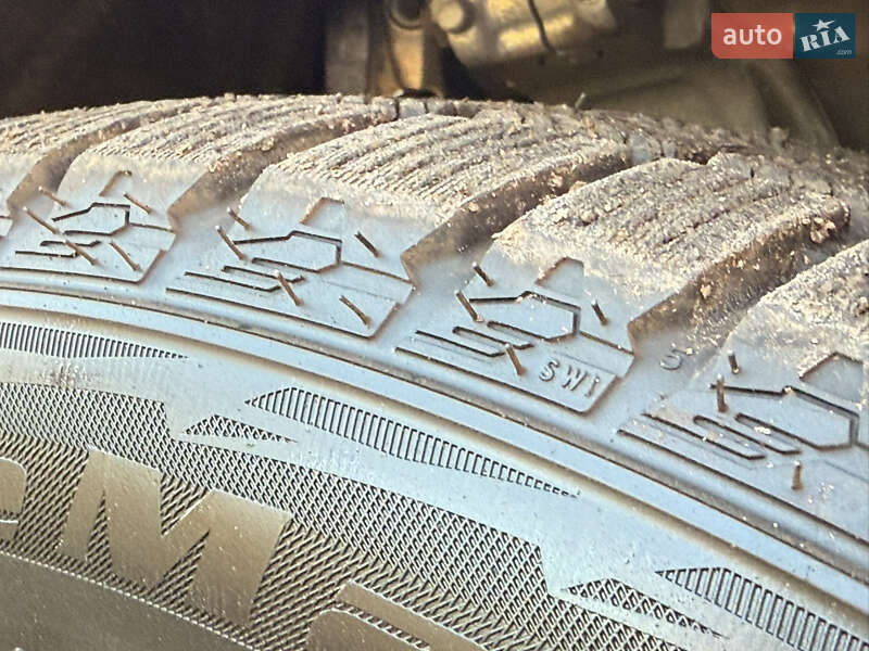 Лифтбек Tesla Model S 2021 в Кривом Роге