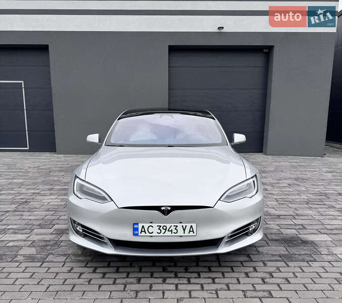 Лифтбек Tesla Model S 2018 в Луцке фото 14 Лифтбек Tesla Model S 2018 в Луцке