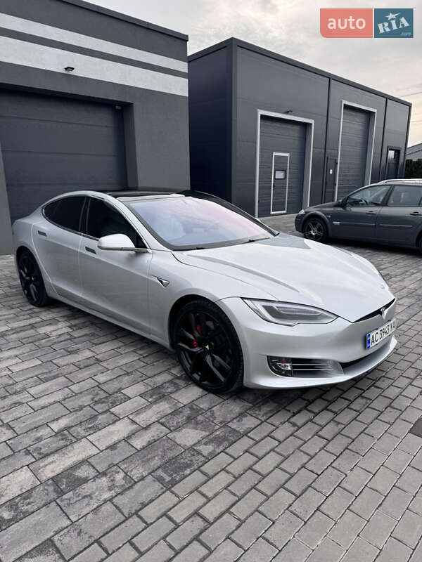 Лифтбек Tesla Model S 2018 в Луцке фото 6 Лифтбек Tesla Model S 2018 в Луцке