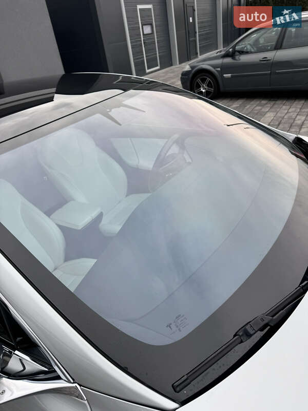 Лифтбек Tesla Model S 2018 в Луцке фото 9 Лифтбек Tesla Model S 2018 в Луцке