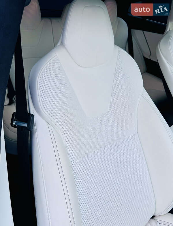 Лифтбек Tesla Model S 2018 в Луцке фото 32 Лифтбек Tesla Model S 2018 в Луцке