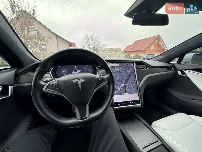 Лифтбек Tesla Model S 2018 в Луцке фото 52 Лифтбек Tesla Model S 2018 в Луцке