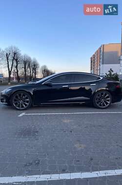 Лифтбек Tesla Model S 2018 в Киеве