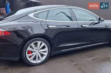 Ліфтбек Tesla Model S 2014 в Києві