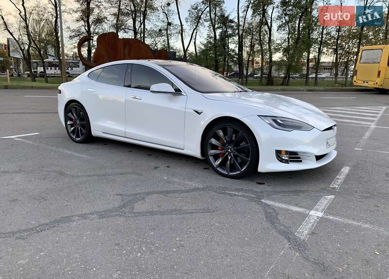 Tesla Model S 2017
