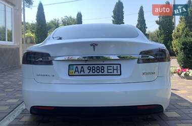 Ліфтбек Tesla Model S 2017 в 
