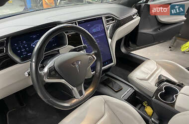 Ліфтбек Tesla Model S 2017 в 