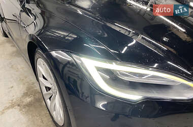 Ліфтбек Tesla Model S 2017 в 