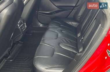 Лифтбек Tesla Model S 2014 в 