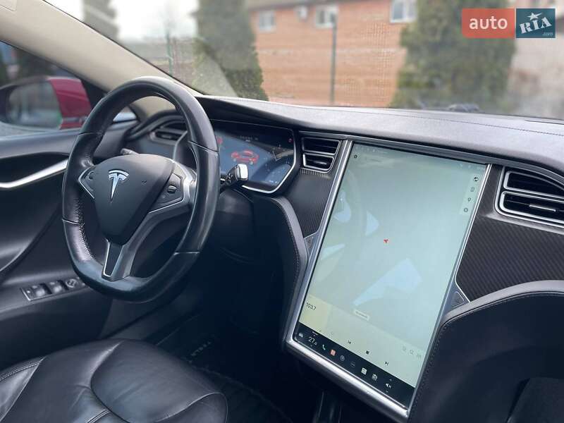 Лифтбек Tesla Model S 2014 в Виннице