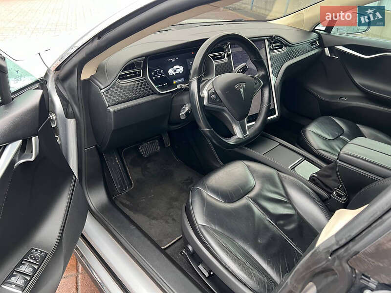 Ліфтбек Tesla Model S 2014 в Полтаві