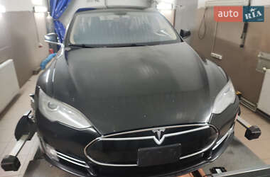 Ліфтбек Tesla Model S 2014 в Миколаєві