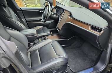 Лифтбек Tesla Model S 2018 в Луцке