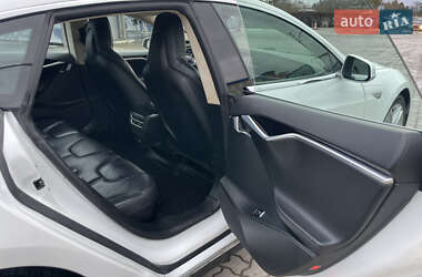 Лифтбек Tesla Model S 2015 в 