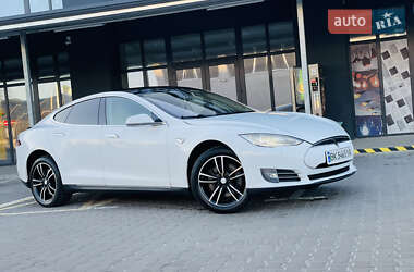 Лифтбек Tesla Model S 2014 в Ровно