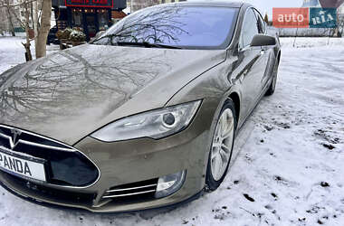 Ліфтбек Tesla Model S 2016 в Хмельницькому