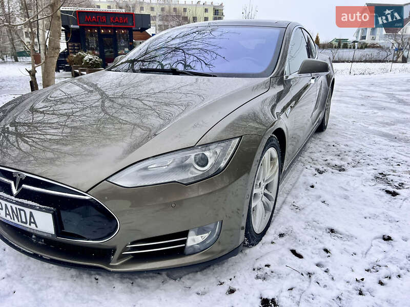 Ліфтбек Tesla Model S 2016 в Хмельницькому