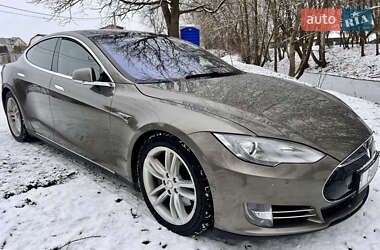 Ліфтбек Tesla Model S 2016 в Хмельницькому