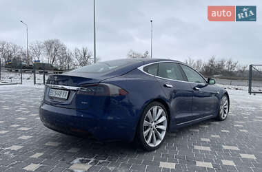 Ліфтбек Tesla Model S 2016 в Тернополі