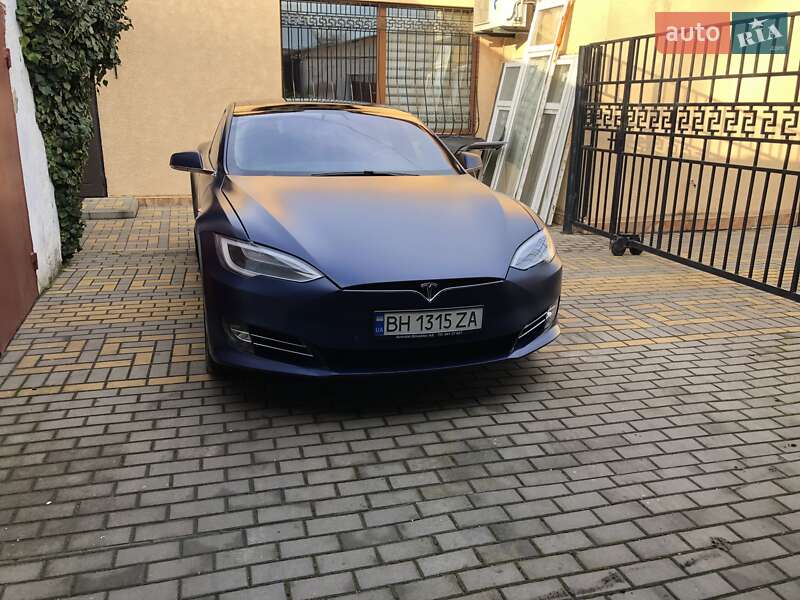 Лифтбек Tesla Model S 2018 в Одессе