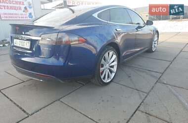 Ліфтбек Tesla Model S 2015 в Києві