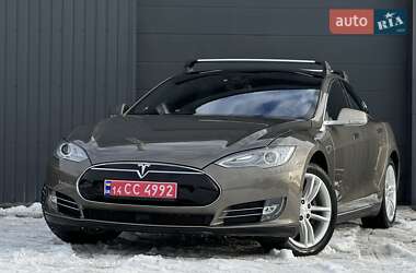 Ліфтбек Tesla Model S 2015 в Трускавці