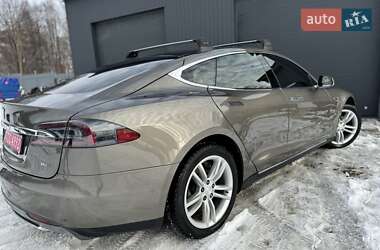 Ліфтбек Tesla Model S 2015 в Трускавці