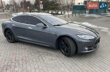 Ліфтбек Tesla Model S 2014 в Києві