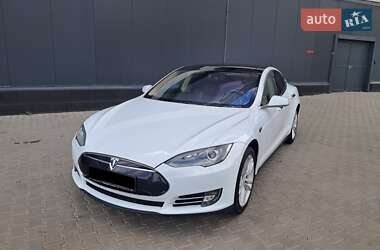 Лифтбек Tesla Model S 2014 в Киеве