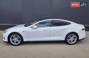 Лифтбек Tesla Model S 2014 в Киеве