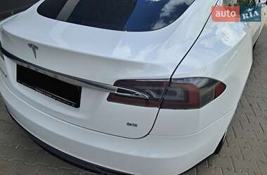 Лифтбек Tesla Model S 2014 в Киеве